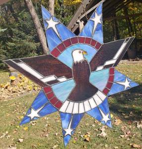 lot 1010 image: Patriotic American Eagle Stained glass