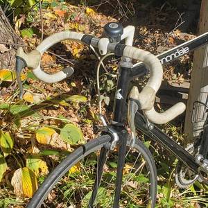 lot 611 image: Cannondale Bike Large