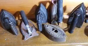 lot 2403 image: Collection of Old Sad Irons