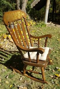 lot 602 image: Vintage Hitchcock Rocking Chair