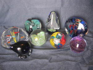 Paperweights, eight with fish...