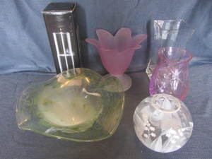 Hand painted orb with lily of the v...