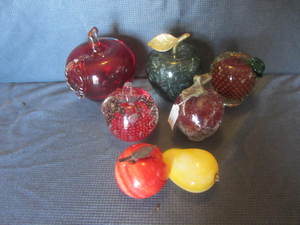 Paperweights, apple-pear-plum shape...