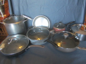 Kettles & fry pan, stock pot, Vollr...