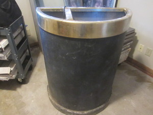 Outdoor trash receptacle, 31Wx40H...