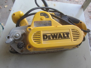 DeWalt VS belt sander 3x21...