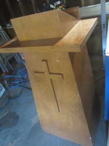 Pulpit, wooden 24x19x50...
