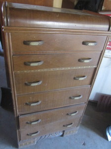 Vintage dresser, waterfall front 6-...