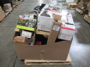 lot 204 image: WHOLESALE MIXED PALLET OF GARAGE ITEMS, POWER, LARGE BOLTSNUTS AND MORE
