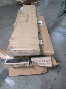 lot 315 image: WHOLESALE MIXED PALLET OF MISCELLANEOUS DOOR SLABS AND BI-FOLD DOORS
