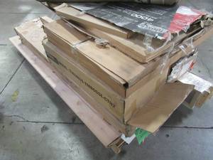 lot 313 image: WHOLESALE MIXED PALLET OF MISCELLANEOUS DOORS, BUILDING MATERIALS, FURNITURE AND MORE