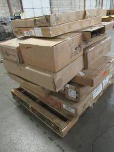 lot 323 image: WHOLESALE MIXED PALLET OF MISCELLANEOUS BEDROOM FURNITURE, HOME DECOR AND MORE