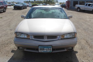 lot 6266 image: 1999 Pontiac Bonneville SE
