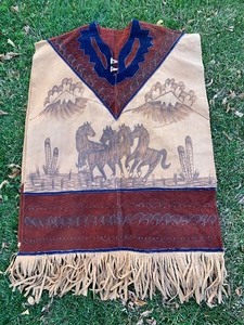 lot 45 image: Excellent Large Genuine Leather Southwestern Poncho
