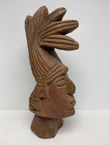 lot 40 image: Large Old Vintage Hand Carved Mayan King Pacal Head Carving