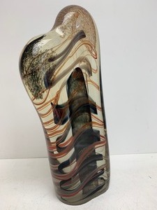 lot 34 image: Large Signed Art Glass Sculpture