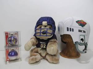 lot 112 image: Group of MN Vikings & Wild Items