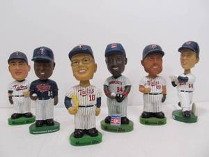lot 115 image: Lot of 6 MN TWINS Bobbleheads