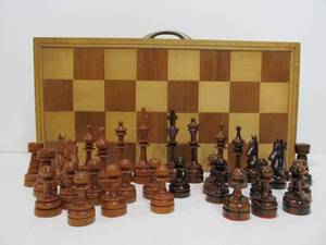 lot 132 image: Nice Vintage Large Solid Wood Chess Set