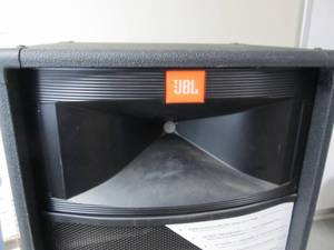 lot 150 image: Large JBL Model TR125 TR Series Speaker