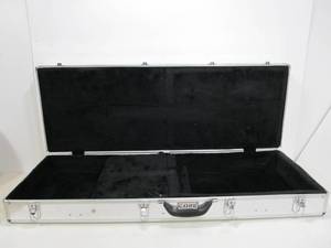 lot 186 image: Core Equipment Metal diamond Plate Guitar Case