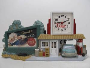 lot 202 image: Working 1990 Coca Cola Service Station Christmas Clock