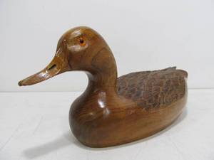 lot 228 image: Signed Vintage Carved Duck Decoy