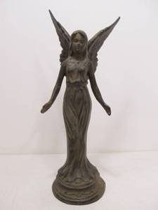 lot 232 image: Beautiful Vintage ANGEL Statue Cast Iron