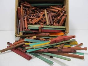 lot 290 image: Box FULL of Vintage Lincoln Logs