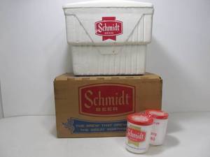 lot 236 image: Group of Vintage SCHMIDT BEER Items