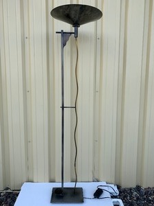 lot 3 image: Vintage Signed KOVACS Brushed Steel Sculptural Floor Lamp