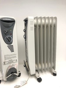 lot 174 image: 2 Working PELONIS Oil Filled Radiator Heaters