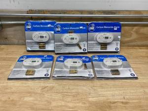lot 50 image: KIDDE Lot of 6-  Battery Operated Carbon Monoxide Detector with Digital Display