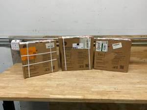 lot 106 image: GE Lot of 2 PowerMark Gold 125 Amp 6-Space 12-Circuit Indoor Main Lug Circuit Breaker Panels and 1 PowerMark Gold 125 Amp 8-Space 16-Circuit Indoor Main Lug Circuit Breaker Panel