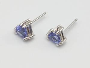 lot 18 image: Fascinating (Tanzanite) Blue Gemstone Estate Earrings in Sterling Silver