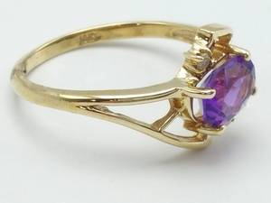 lot 26 image: Amethyst and Diamond Estate Ring in Yellow Gold $999 Retail