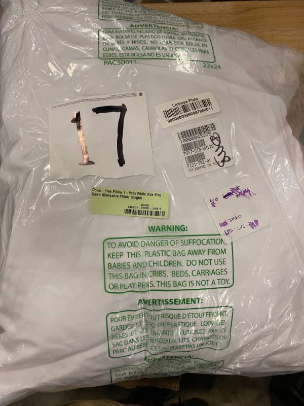 Down-Free Pillow 1-Pack White Size King  Down Alternative Pillow (single), PO57-STD-WHITE - NEW