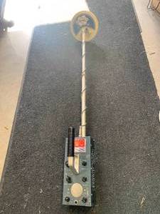 lot 5 image: Coinmaster 4000D Metal Detector