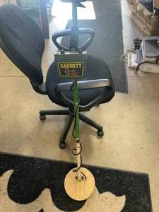 lot 6 image: Garrett Treasure Ace 300 Metal Detector