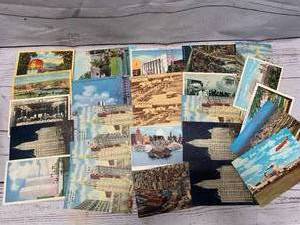 lot 29 image: Lot of 25 Vintage Postcards
