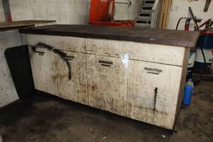 lot 81 image: Work Bench 4-Storage Doors