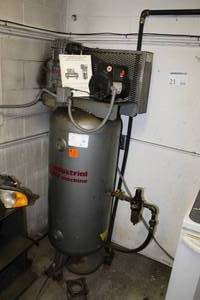 lot 21 image: Northern Electric Two-Stage Industrial Air Compressor, Operators Instruction Manual