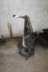 lot 18 image: 1974 BMW 2002 Transmission