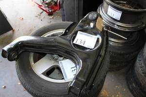 lot 134 image: 1994-1999 Dodge Ram 7500 Front Left Lower Control Arm