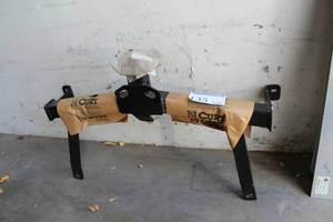 lot 135 image: Hyundai Tow Bar Assembly