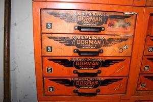 lot 90 image: Metal Parts Organizer Cabinet 4-Drawer, Hardware