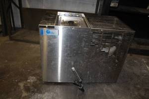 lot 152 image: Blue Water Commercial Steam-Powered Purity Water Purification System
