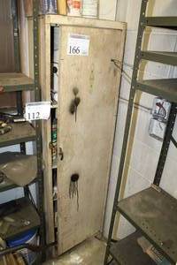 lot 166 image: Metal Storage Cabinet 1-Door 5-shelf