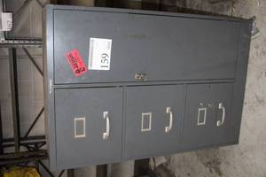 lot 159 image: Steelmaster Side-By-Side Metal File Cabinet 3-Drawer  3-Locking Door Combination Safe Cabinet