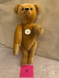 lot 8 image: Steiff Jointed Teddy Bear (2nd Replica)